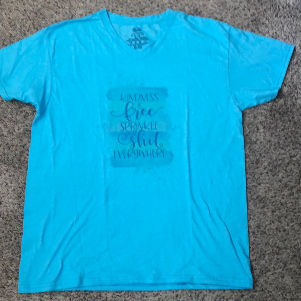 NWOT sublimated tee. Fruit of the loom sz Med